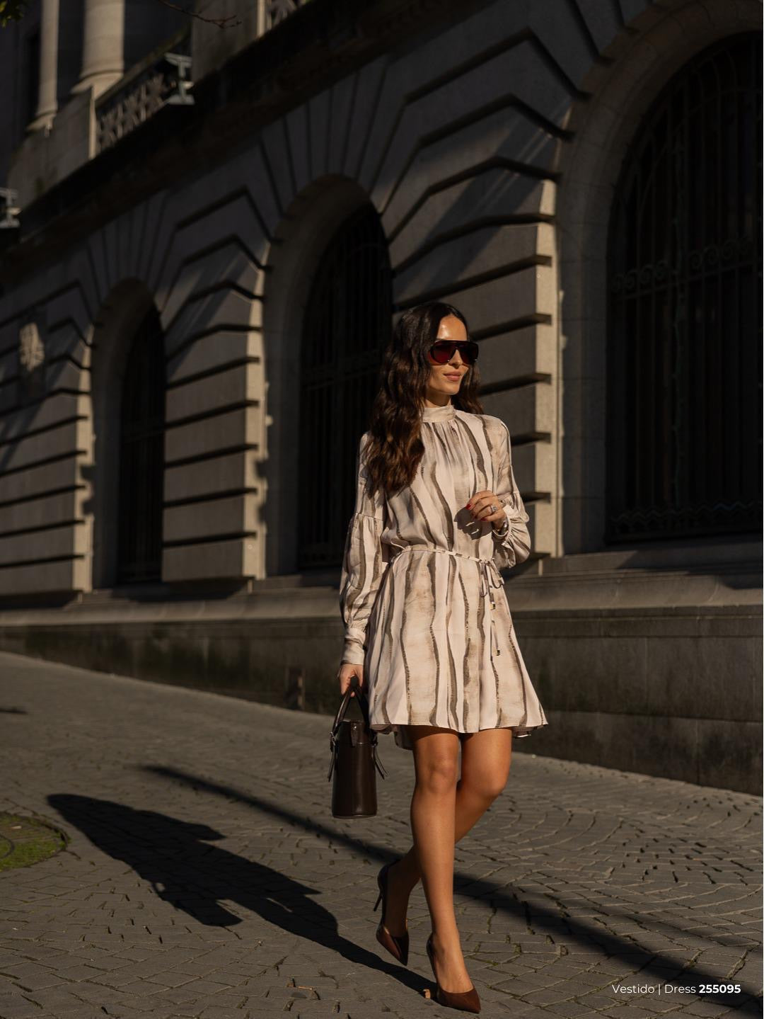 Vestido Curto Scripta