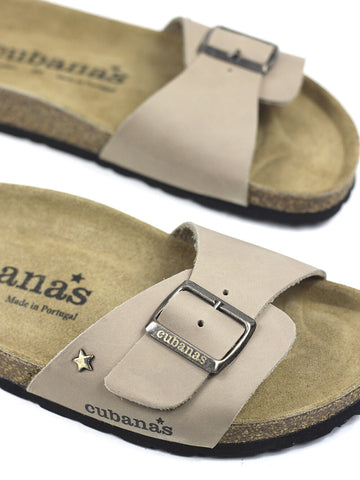 Sandália em Pele Beige com Tira Única