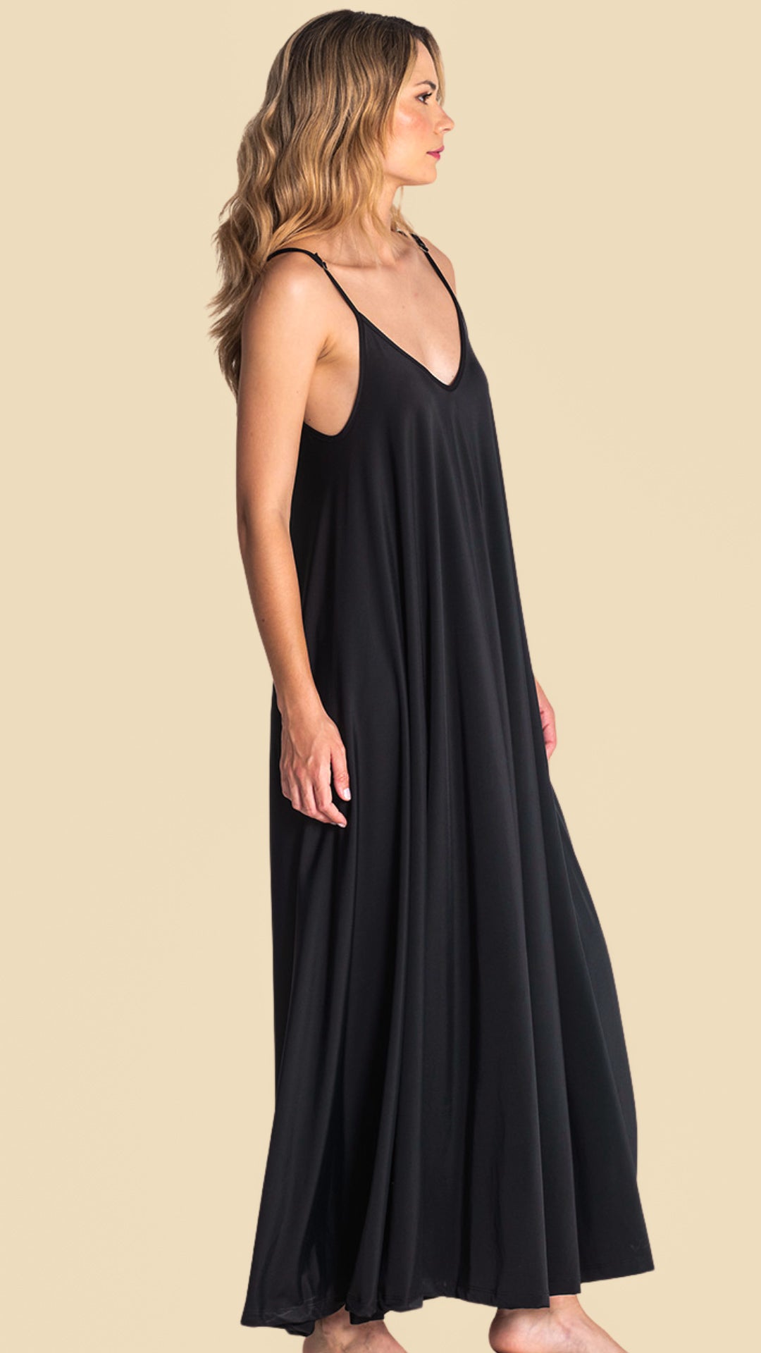 Vestido com Alças Ajustáveis Ruga