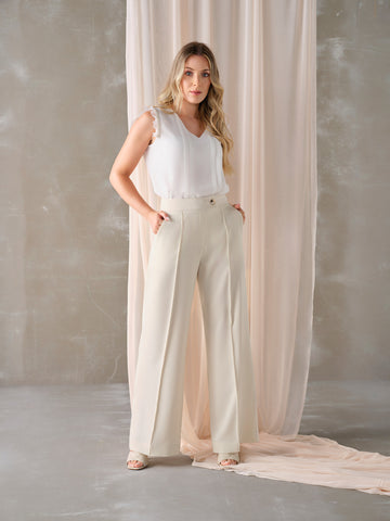 Blusa de cava com pérolas