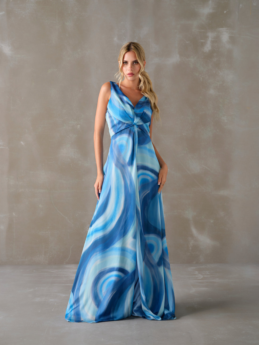 Vestido "Mar Sereno" em Tons de Azul